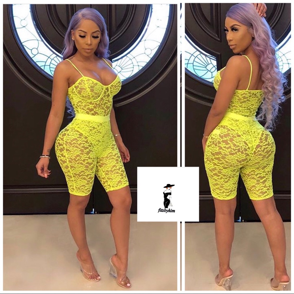 Green set available in s,m,l